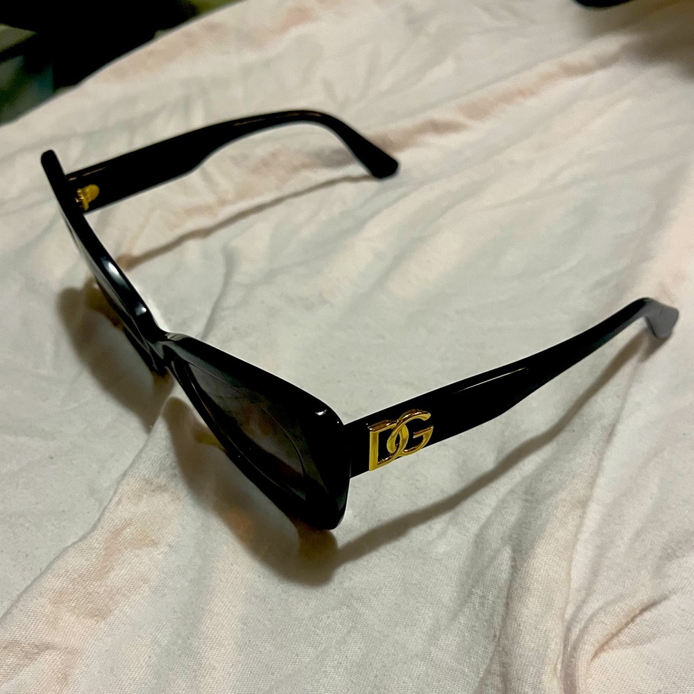 DOLCE & GABBANA
DG4405F